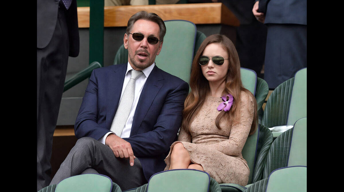 Larry Ellison 2026 Net Worth: $383B Oracle Fortune