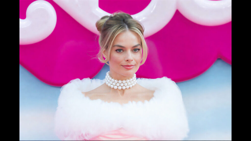 Margot Robbie Biography: Net Worth, Movies & Career