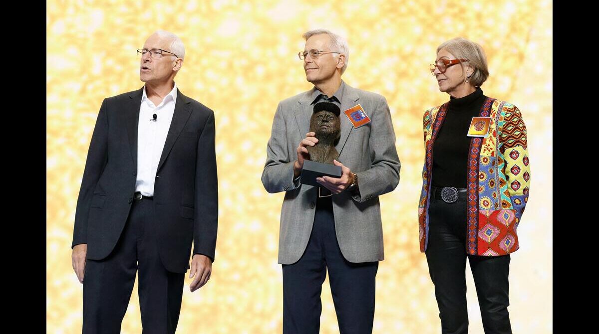 Rob Walton Net Worth 2026: $140B+ Fortune, Walmart Wealth & Assets Revealed