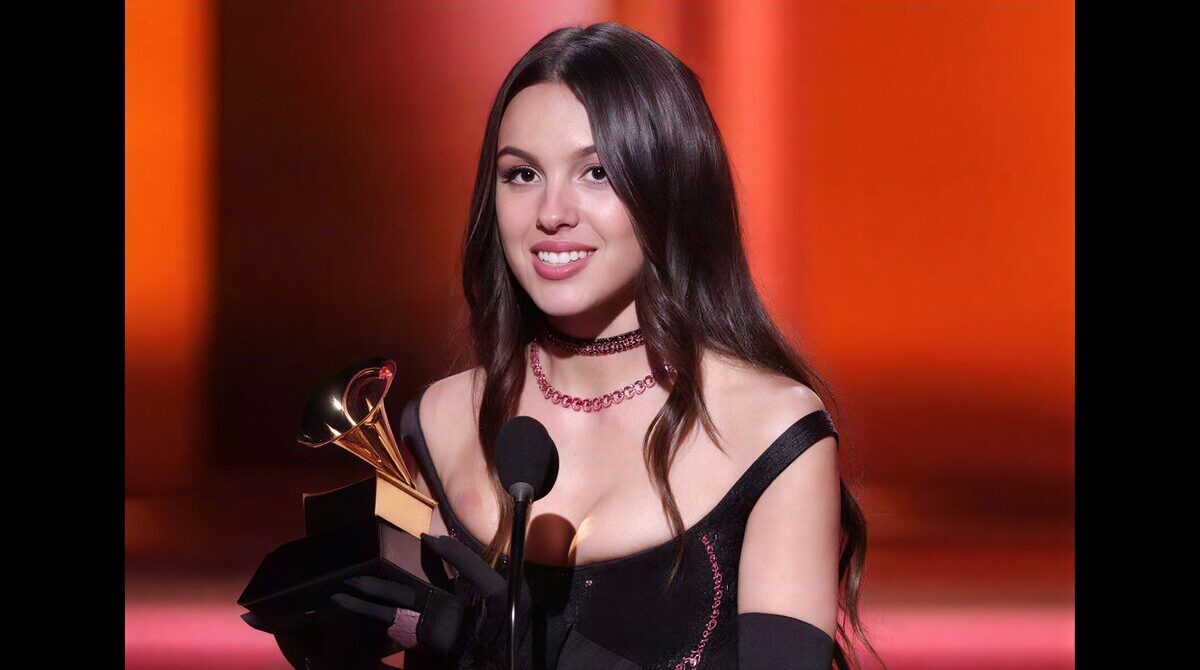 Richest celebrities 2026 estimated net worth chart