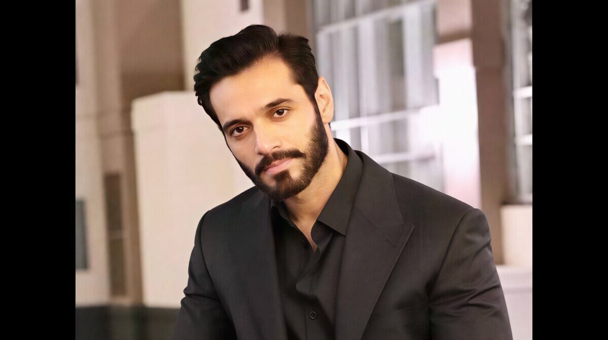 Pakistani television superstar Wahaj Ali looking confident at an awards show