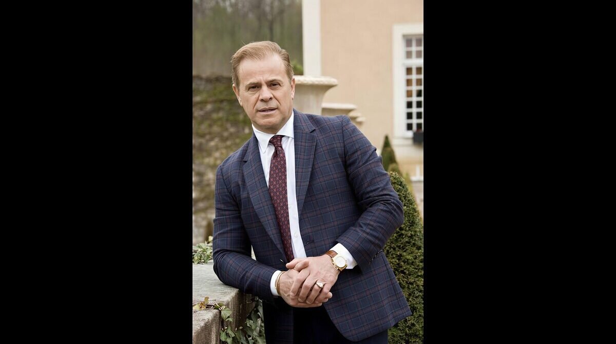 Zaya Younan wealth in 2026 luxury hotel owner and businessman