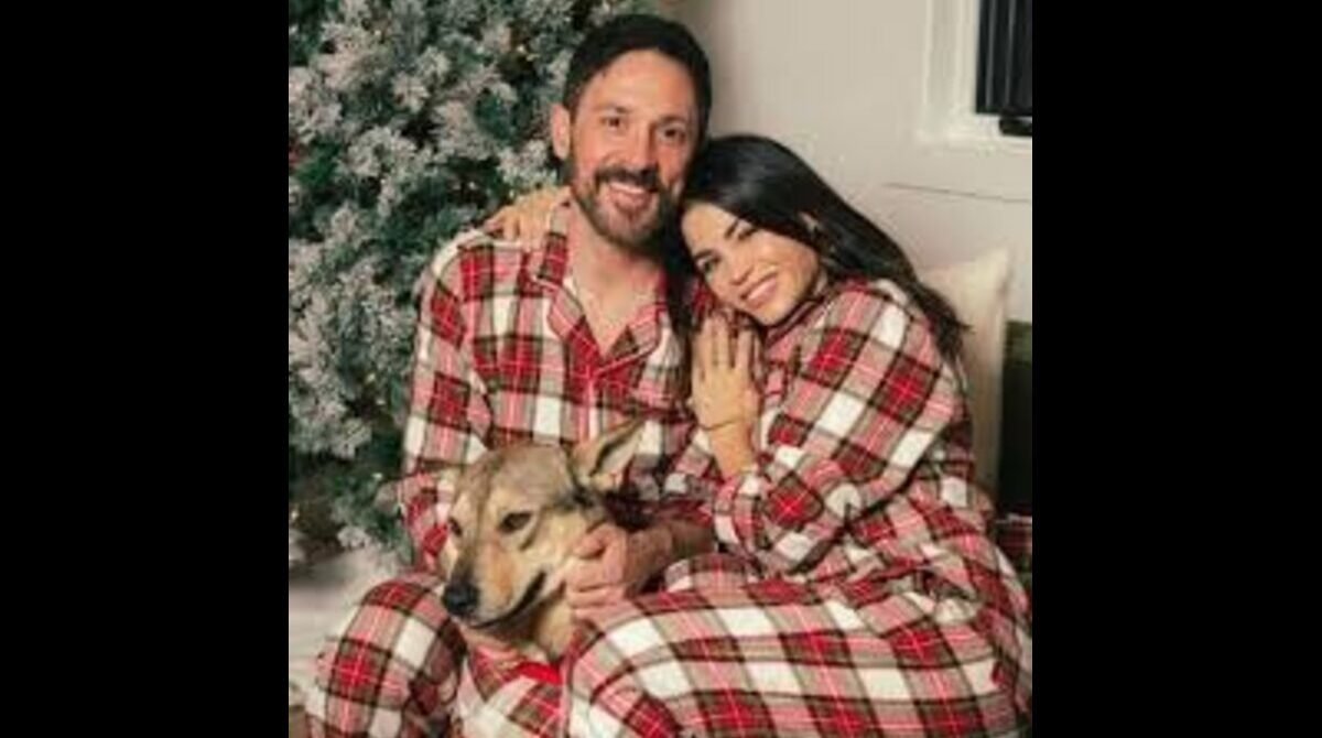 Steve Kazee wealth and career success in 2026 from Broadway, TV, and music.