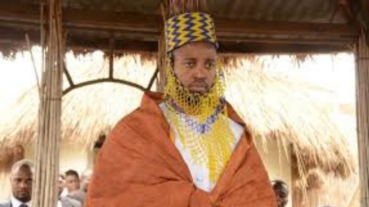 King Oyo Tooro Kingdom king