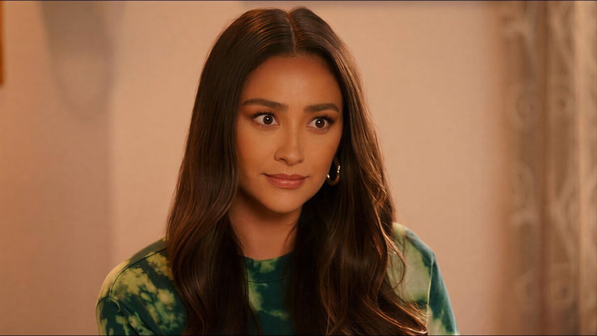 Shay Mitchell Net Worth 2026 portrait