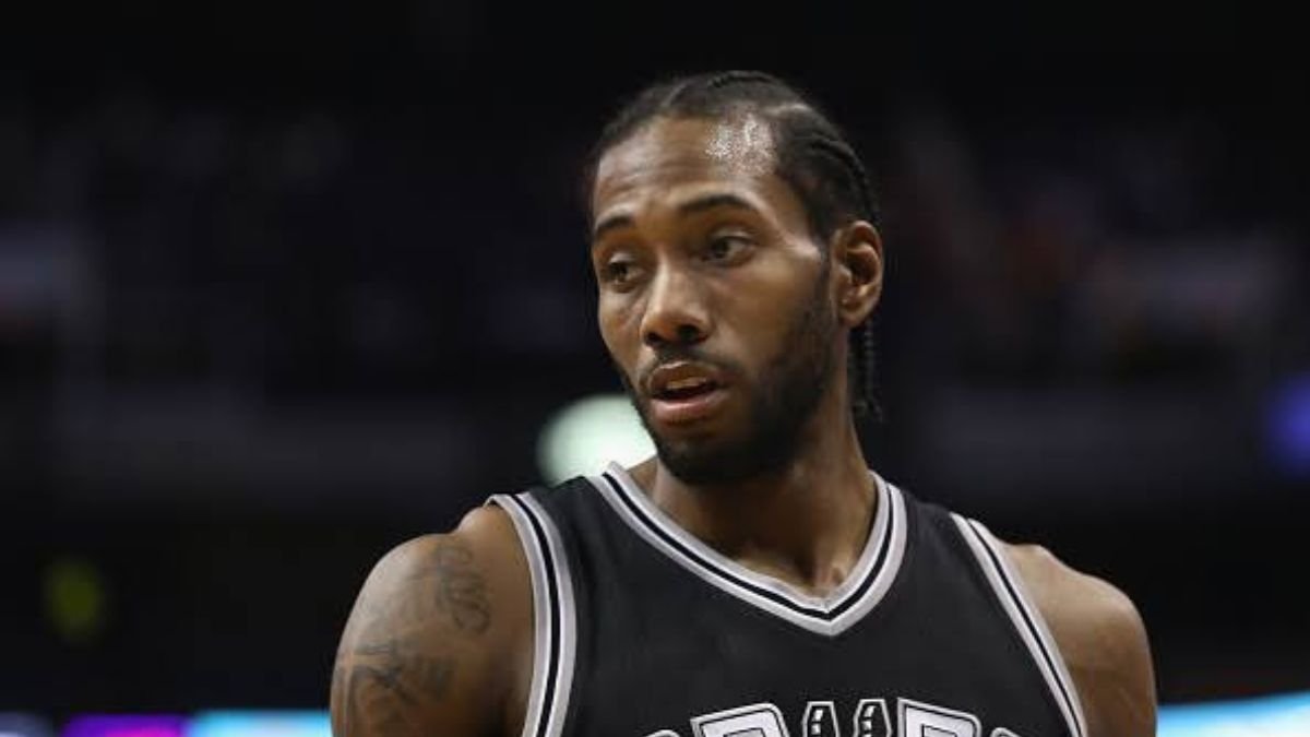 Kawhi Leonard wealth and career
